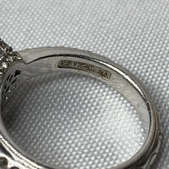 TACORI 925 Ring - Picture 5 of 5